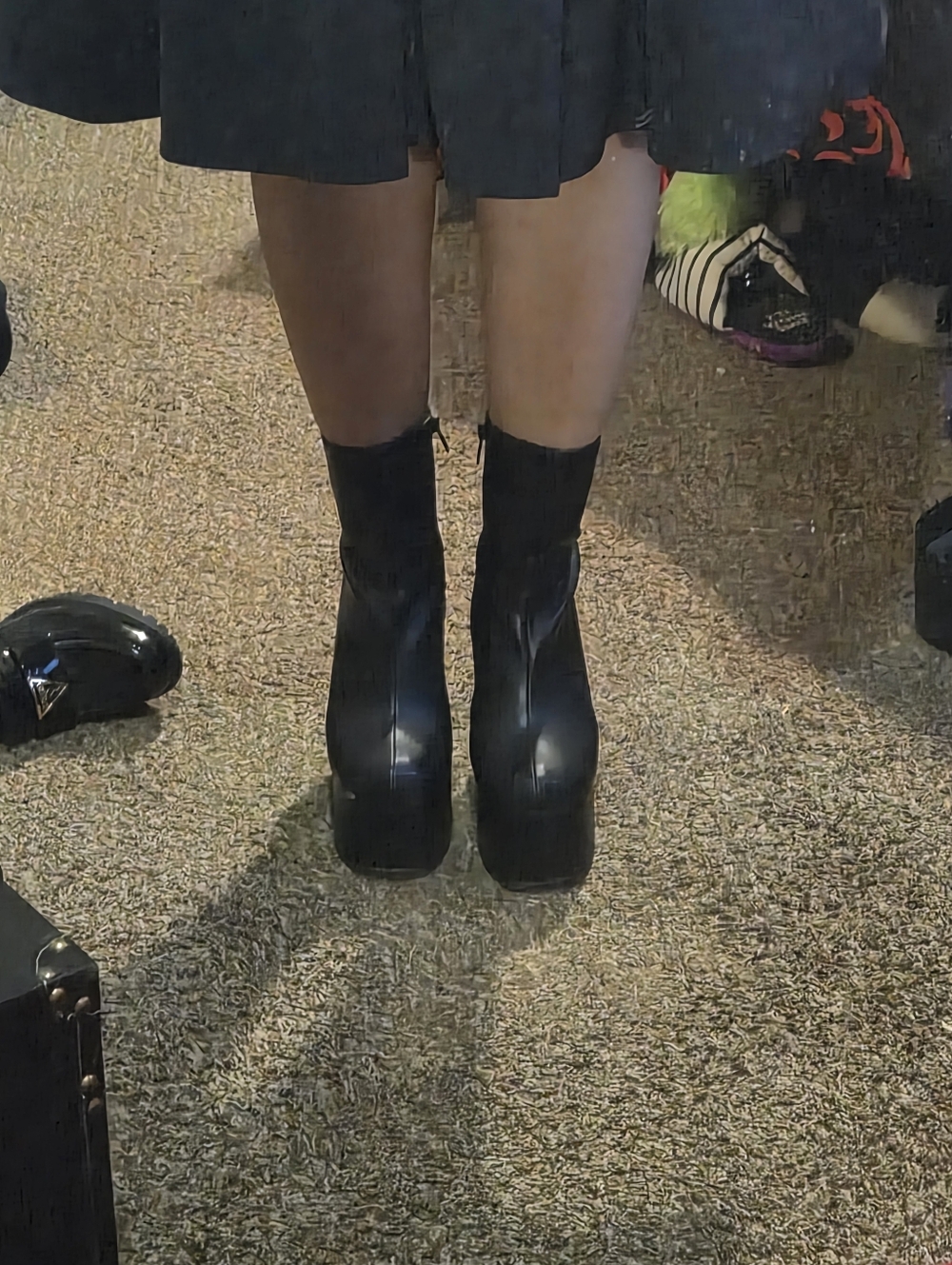 Widow Victorian Romance Platform Boots (8) - Picture 4 of 8